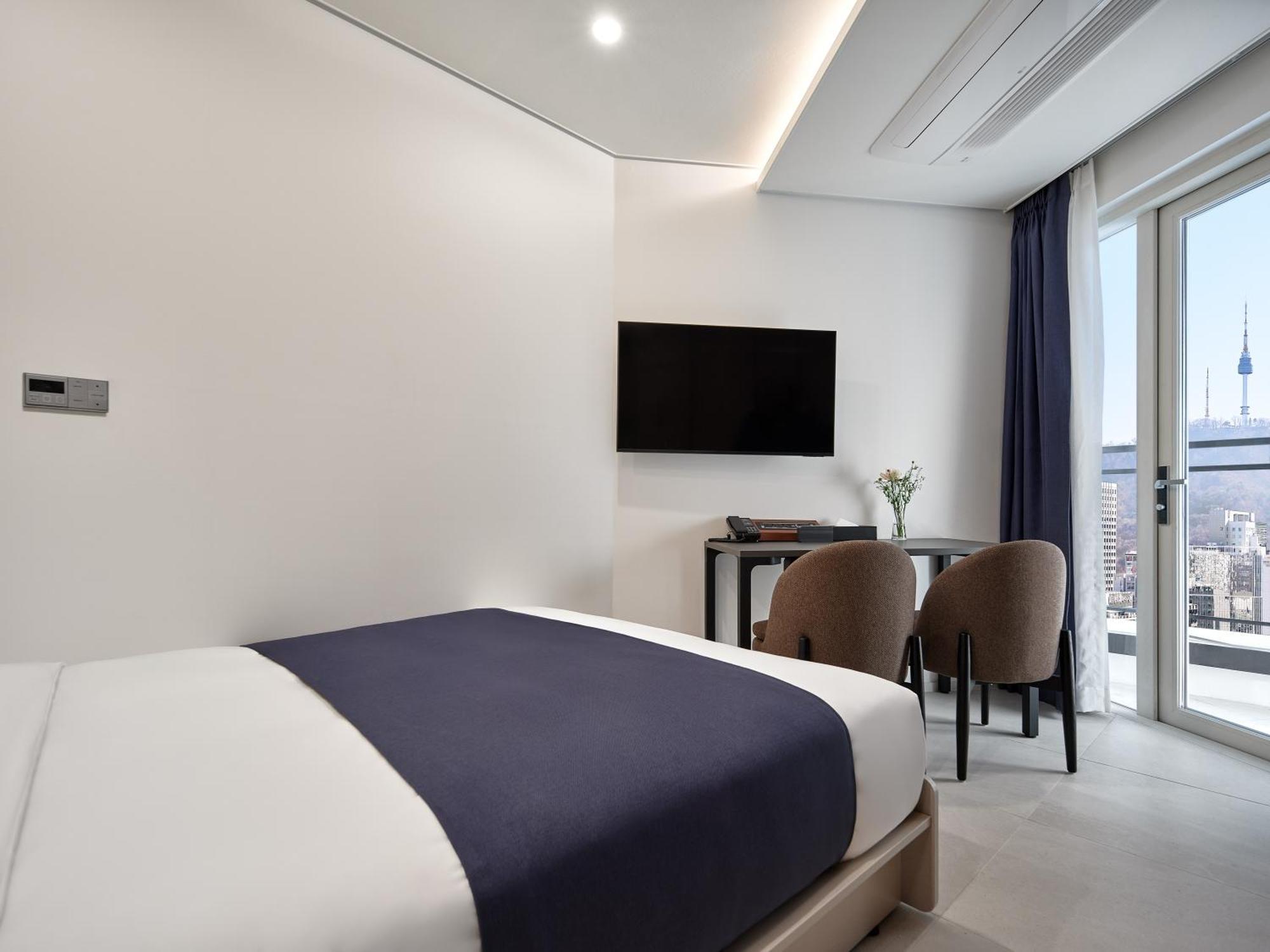 The Botanik Sewoon Myeongdong 4*