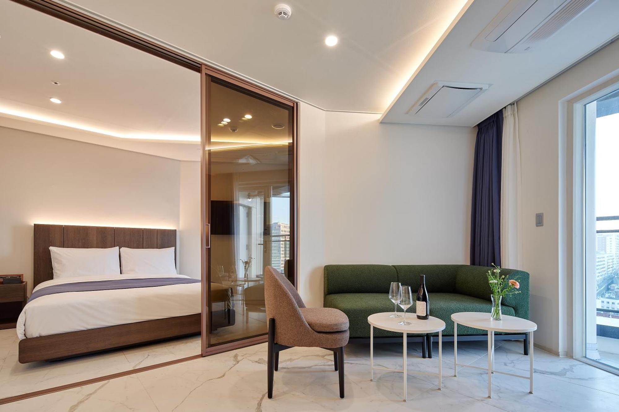 The Botanik Sewoon Myeongdong 4*