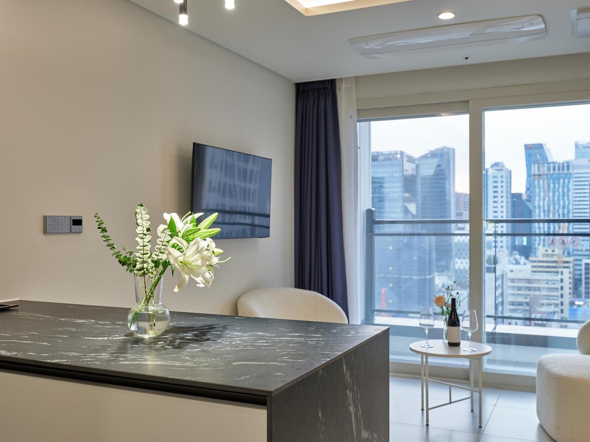 The Botanik Sewoon Myeongdong Hotel